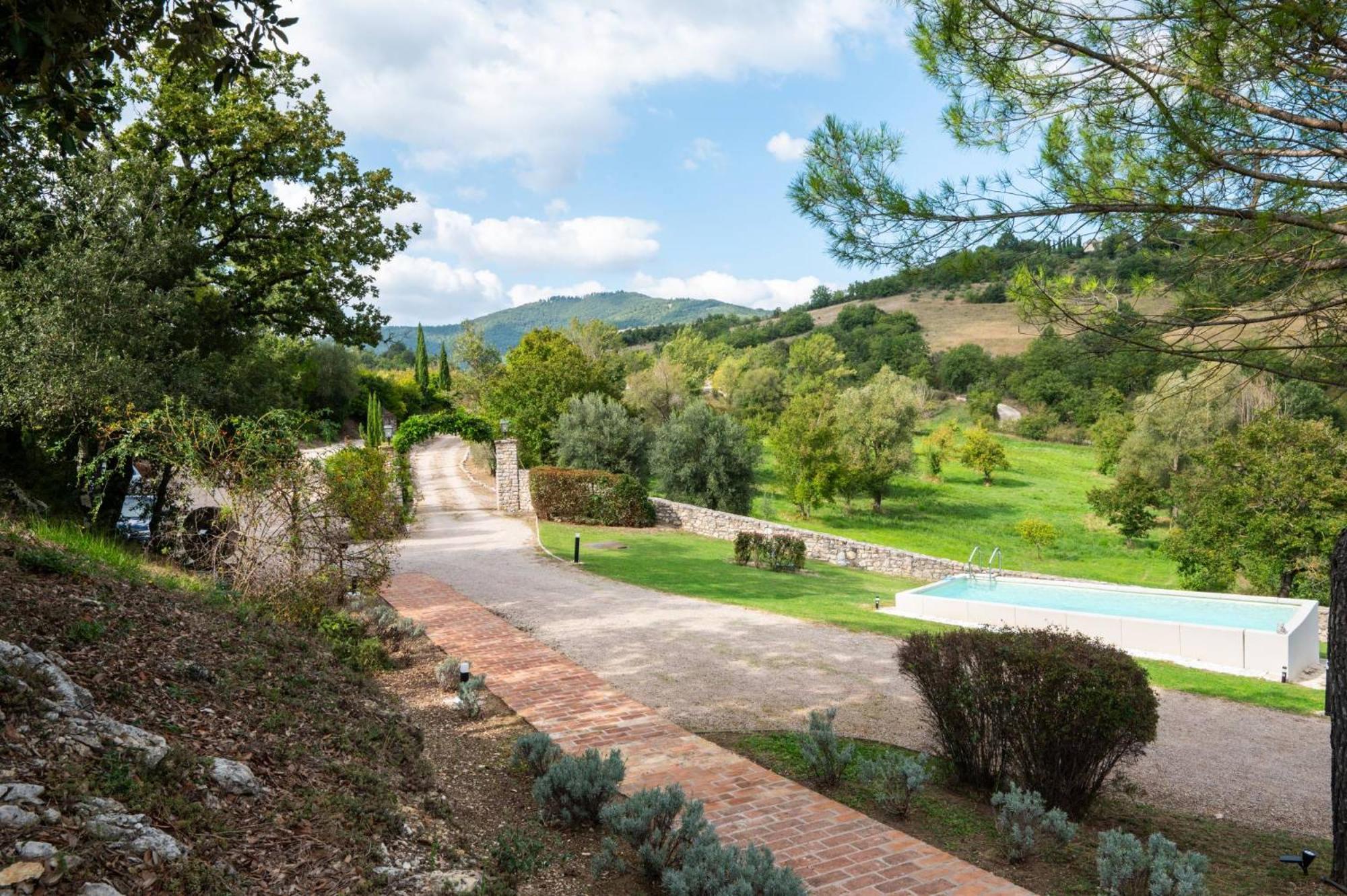 Castello Valenzino Antognola Exterior foto